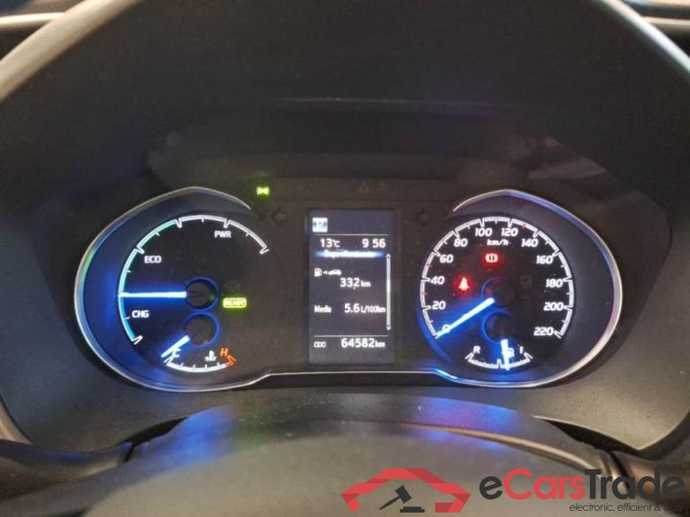 TOYOTA YARIS / 2017 / 5P / BERLINA 1.5 HYBRID BUSINESS #4