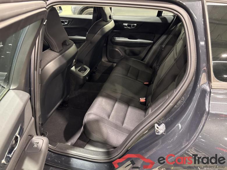 VOLVO V60 DIESEL - 2018 2.0 D3 STOCK #3