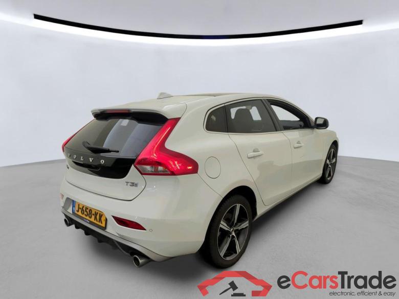 VOLVO V40 112 kW #5