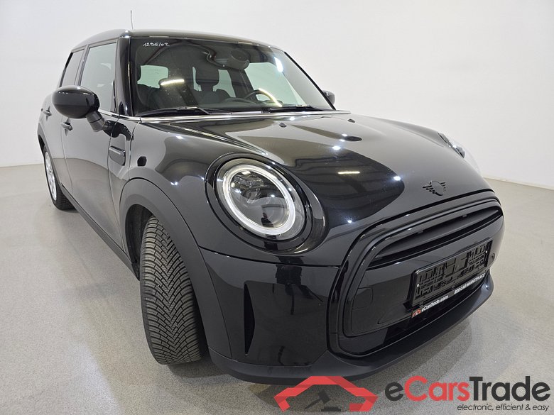 Mini Cooper Facelift 1.5i 136Hp Aut. LED-Xenon Virtual Ambient Navi 1/2 Sport-Leather KeylessGo Klima PDC ... #3