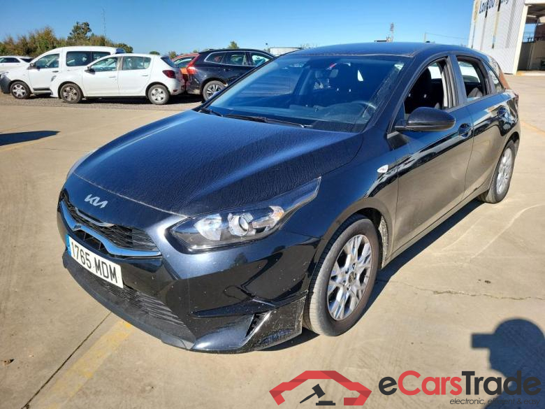 KIA Ceed / 2021 / 5P / berlina con portón 1.0 T-GDi 74kW (100CV) Concept