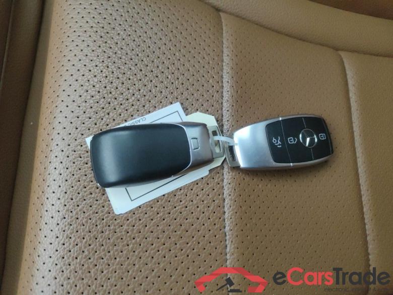 MERCEDES CLASSE GLC DIESEL (X253) - 2019 GLC 220 d 194 4-Matic Business Solution (EU6.2) 5d Auto #4