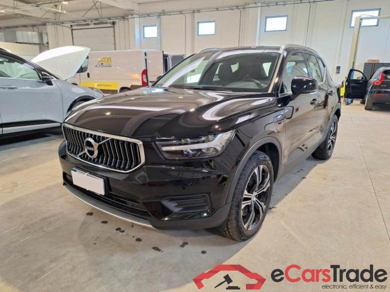 VOLVO XC40 / 2017 / 5P / SUV T4 PLUG-IN HYBRID AUTO RECHARGE INSCR. #1
