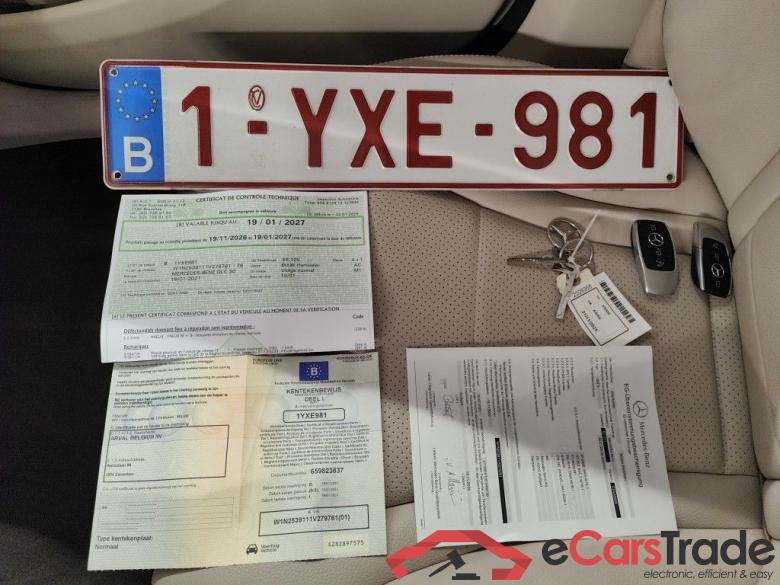 Mercedes-Benz GLC GLC 300 de 4MATIC 5d #4