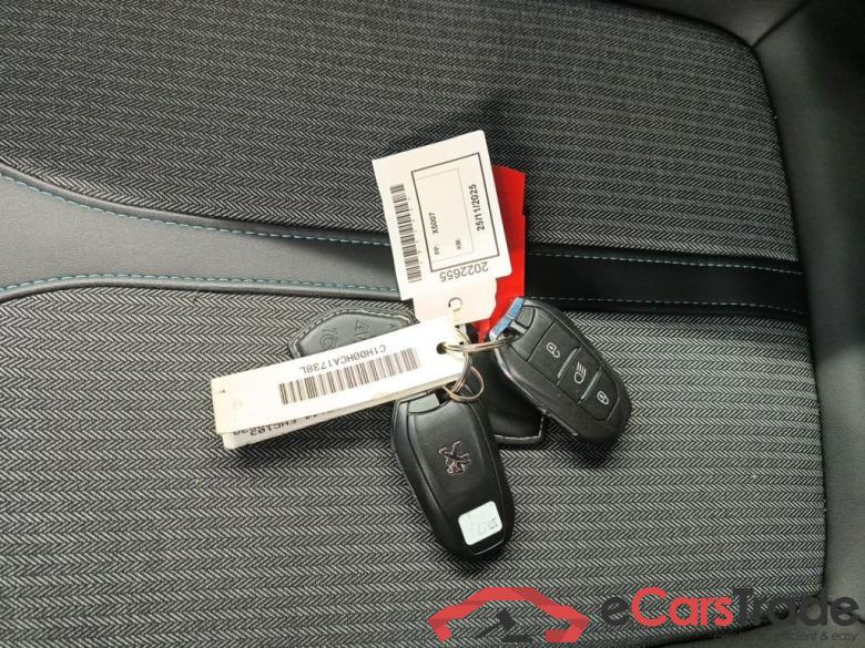 Peugeot 3008 1.6 HYBRID 180 e-Auto8 Allure Pack 5d #4