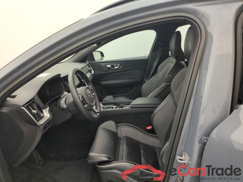 VOLVO V60 DIESEL - 2022 2.0 B4 197hp Plus Dark 5d #3