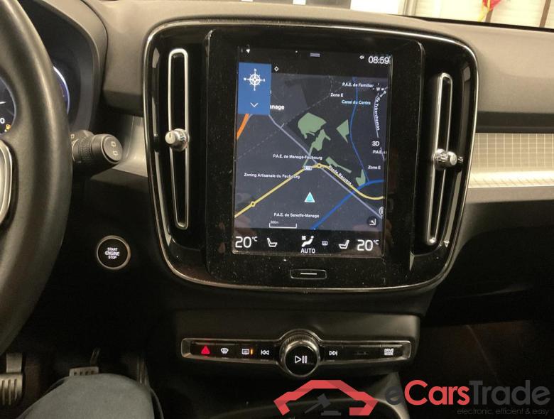 VOLVO XC40 1.5 T3 Momentum #3