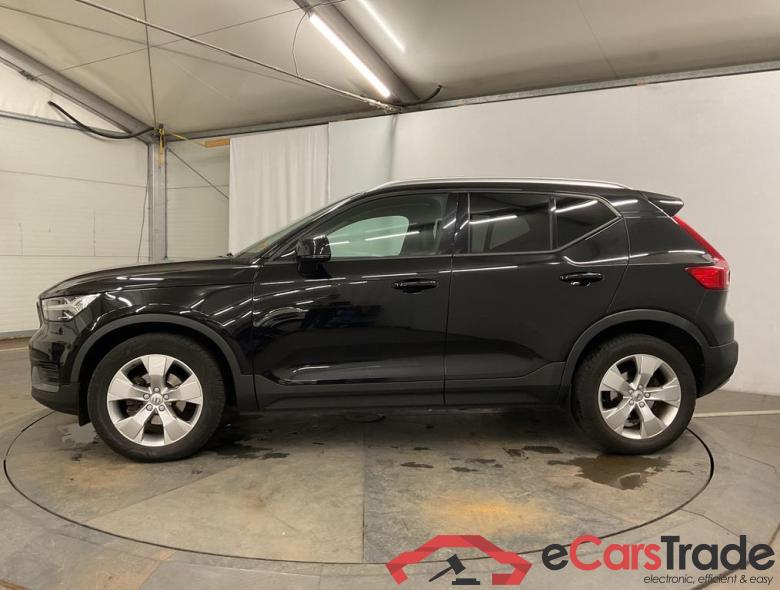 VOLVO XC40 1.5 T3 Momentum #4