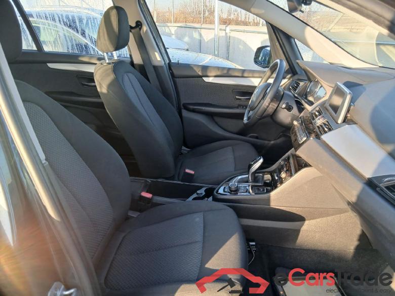 BMW Serie 2 Gran Tourer/2018/5P/monovolumen compacto 218d xDrive #6