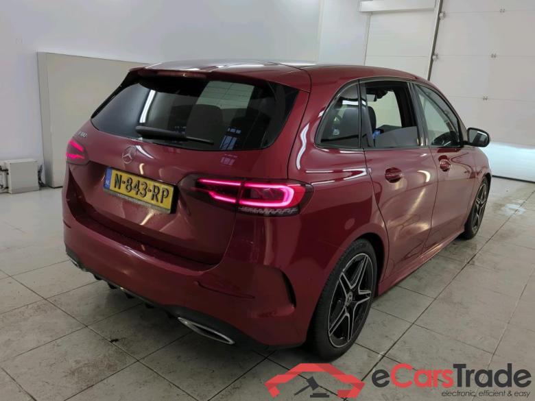 Mercedes-Benz B-Klasse B 180 7G-DCT Business Solution AMG 5d #2