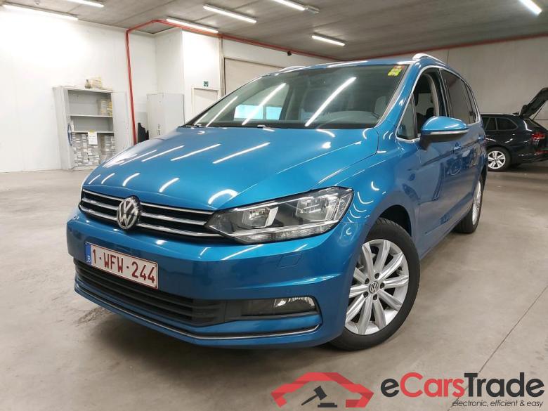 VOLKSWAGEN - VW  TOURAN TDi 115PK DSG Highline Pack Business & Two Individual Rear Seats & Winter Pack & Easy Open & App Connect & Heated Rear Seats Second Row & Power Foldable Trailer Hook #1