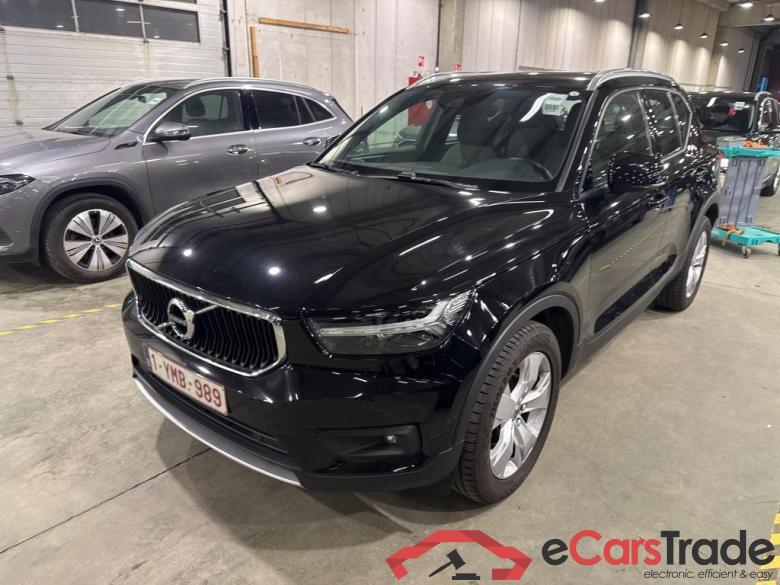 VOLVO XC40 1.5 T3 MOMENTUM PRO #1