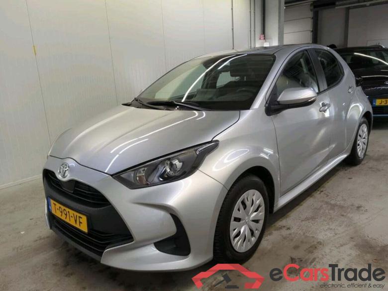 TOYOTA Yaris 1.5 VVT-i Active #1