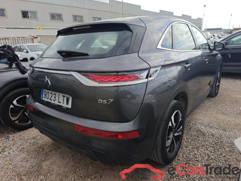 DS DS 7 Crossback / 2017 / 5P / todoterreno BlueHDi DE 96kW (130CV) Auto. CHIC (AC) #2