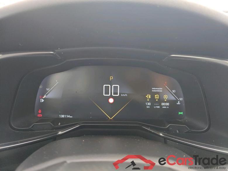 DS DS 7 Crossback / 2017 / 5P / todoterreno BlueHDi DE 96kW (130CV) Auto. CHIC (AC) #4