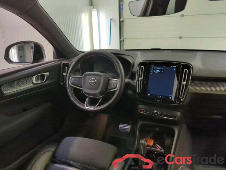 VOLVO XC40 Recharge P8 AWD RDes #3