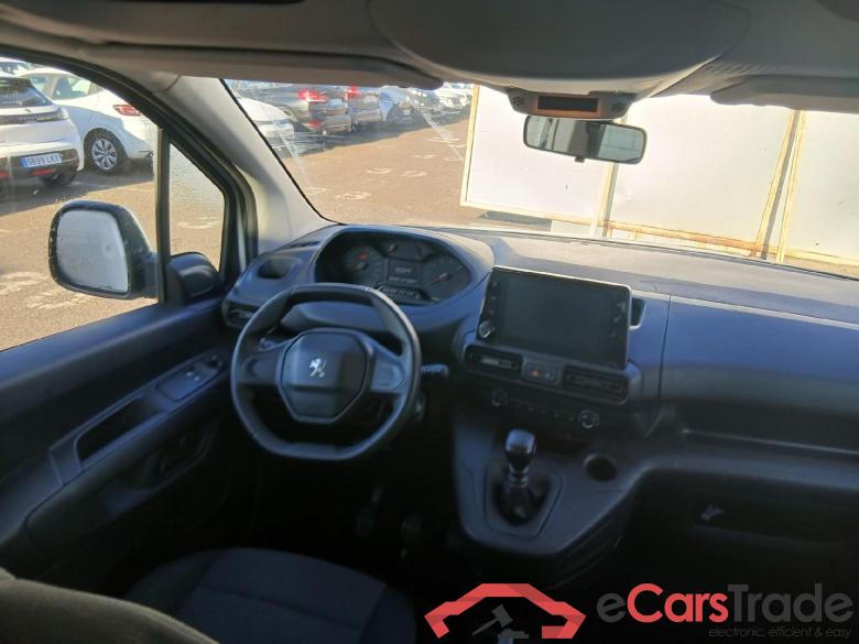 PEUGEOT Rifter / 2018 / 4P / combi Active Standard BlueHDi 73kW (IND) (CX2) #3