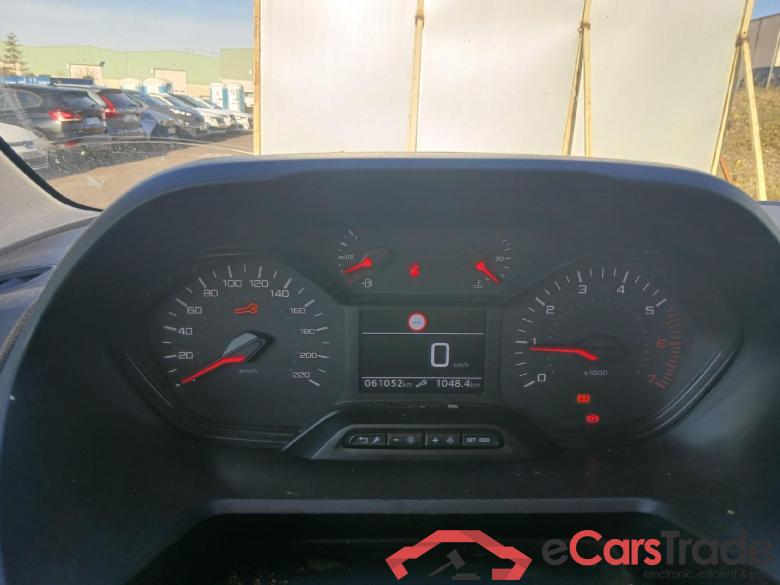 PEUGEOT Rifter / 2018 / 4P / combi Active Standard BlueHDi 73kW (IND) (CX2) #4