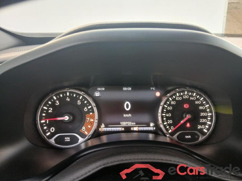 JEEP Renegade / 2014 / 5P / todoterreno Limited 1.0G 88kW (120CV) 4x2 #4