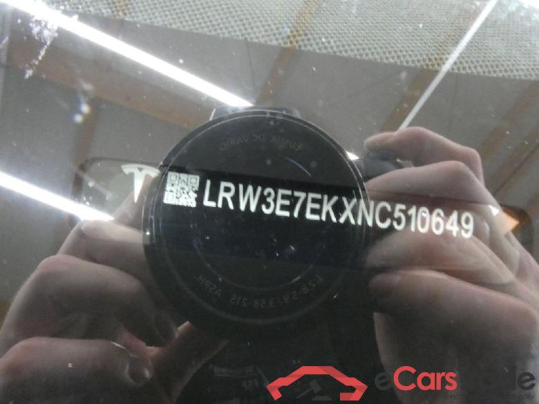 TESLA Model 3 Langstreckenbatt. Allradantrieb Dual Motor 4d 366kW #6