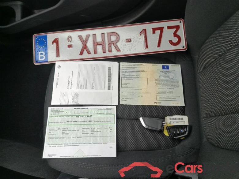 BMW 3 Reeks Berline 330e (135 kW) 4d #4