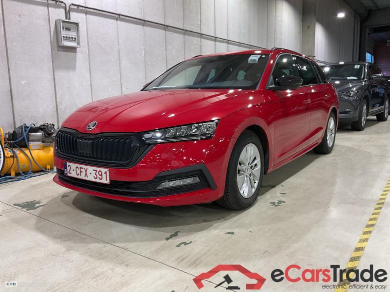 SKODA OCTAVIA COMBI 1.0 TSI MHEV 81KW DSG CLEVER #1