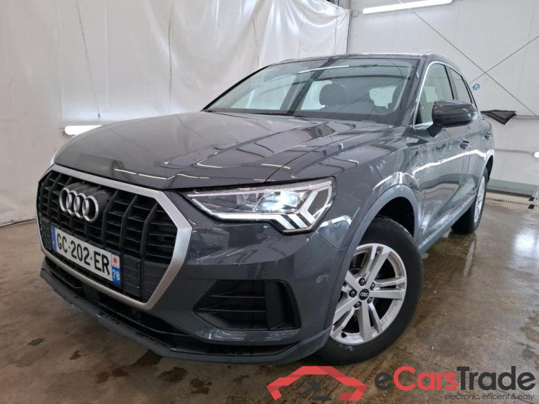 AUDI Q3 / 2018 / 5P / SUV 45 TFSI E 245 S TRONIC BUSINESS LINE