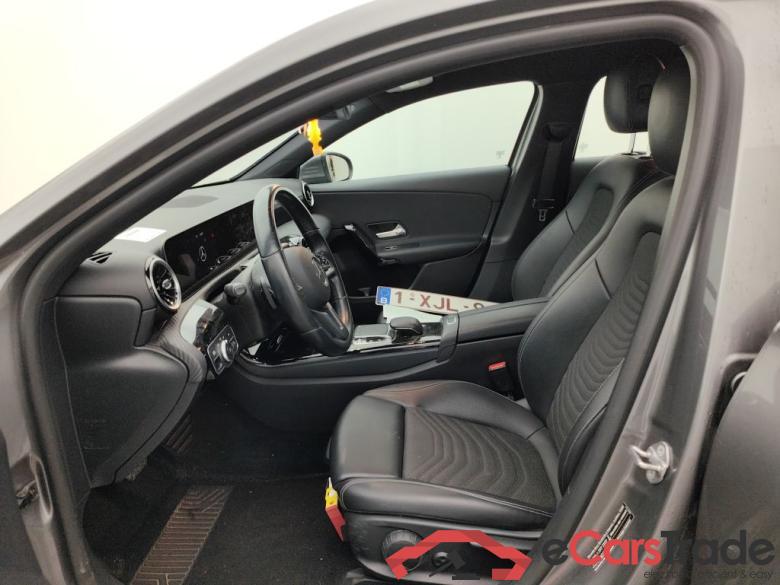 Mercedes-Benz A-Klasse Limousine A 180 d DCT Business Solution 4d #3