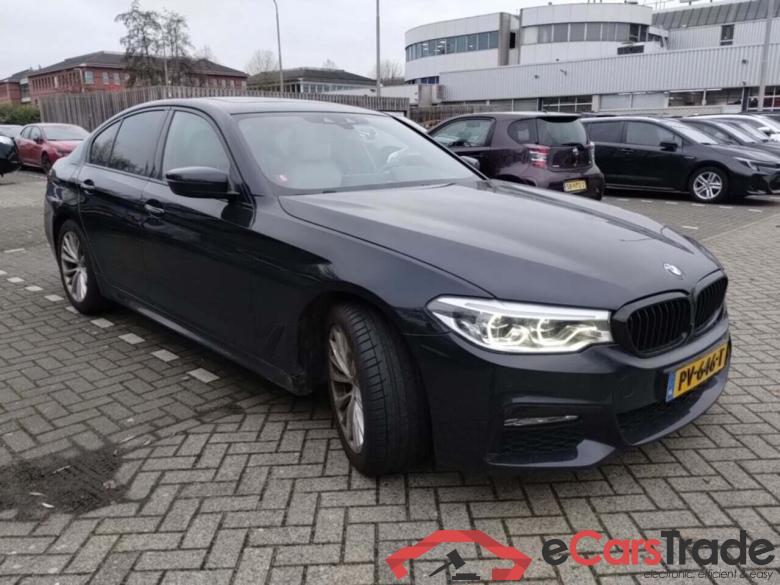 BMW 5-serie 520i High Executive #2