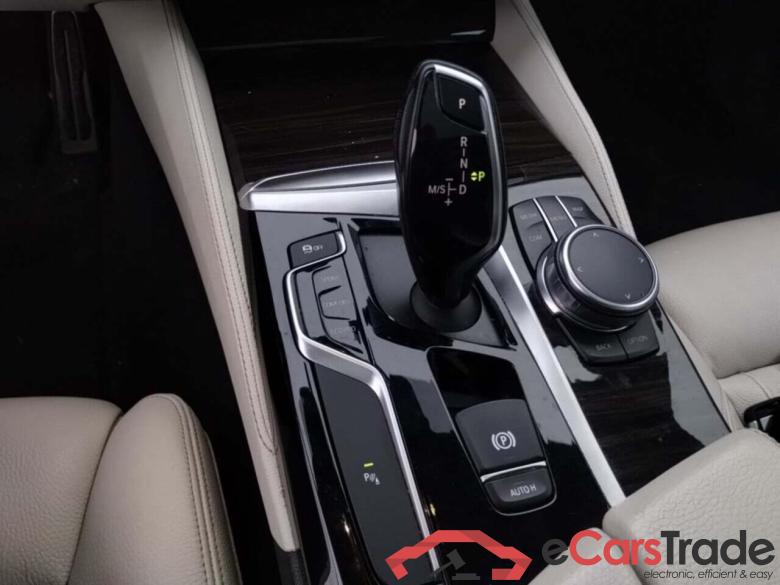 BMW 5-serie 520i High Executive #6