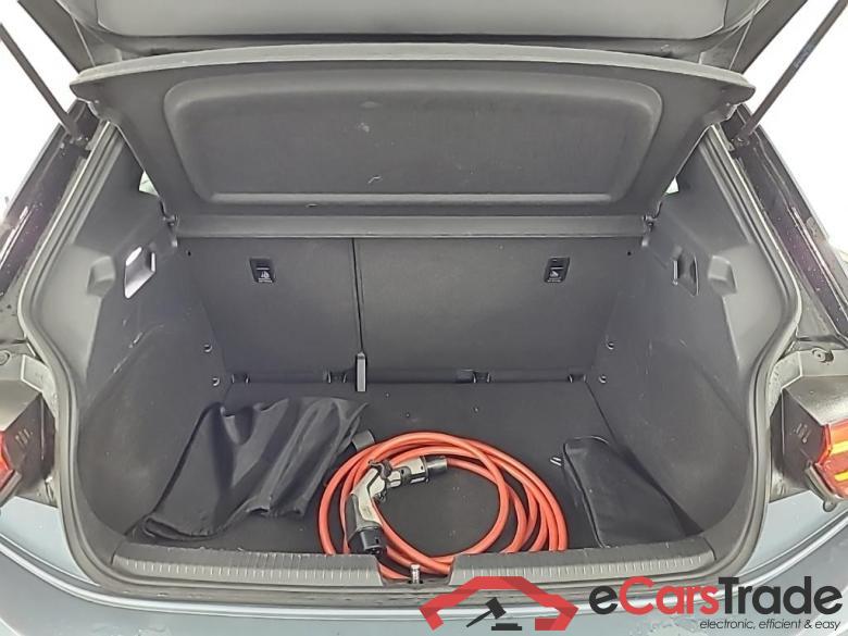 VOLKSWAGEN ID.3 58kWh 150kW Life auto 5D #5