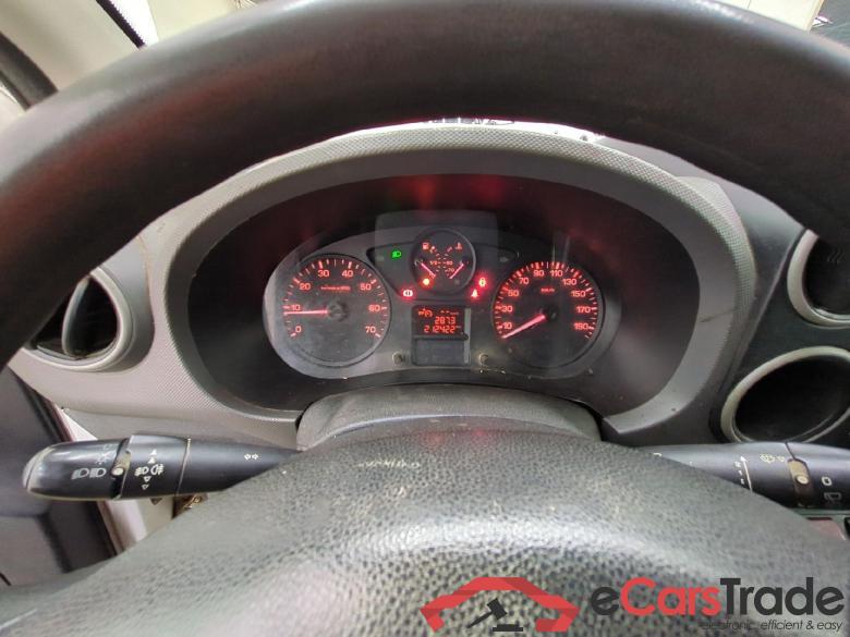 Partner L1 Premium Pack 1.6 HDi 100CV BVM5 E6 #6