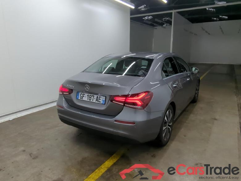 MERCEDES-BENZ Classe A Berline / 2018 / 4P / Berline A 200 d Business Line 8G-DCT #3