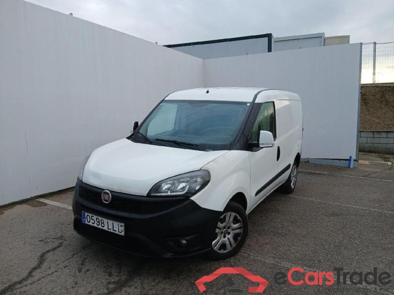 FIAT Doblò Cargo/2015/4P/furgón derivado de turismo Cargo SX 1.3 Mjet 70 kW (95 CV) #1