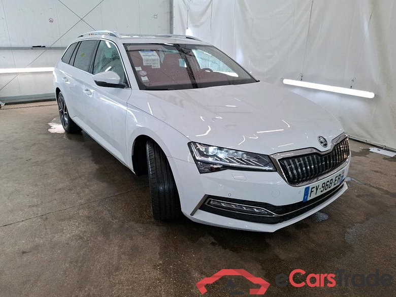 SKODA Superb Combi / 2019 / 5P / Break 1.4 TSI PHEV 218ch DSG6 Laurin & Klement #4
