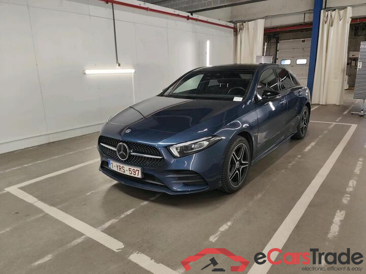 Mercedes A-Klasse Limousine A-Klasse Limousine A 250e Business Solution 160kW/218pk  4D/P Auto-8
