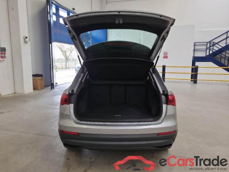 AUDI Q3 / 2018 / 5P / SUV 35 TDI S TRONIC BUSINESS #5