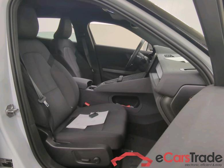 Polestar 2 Long Rng DM Pilot lite MY23 run-out 5d #3