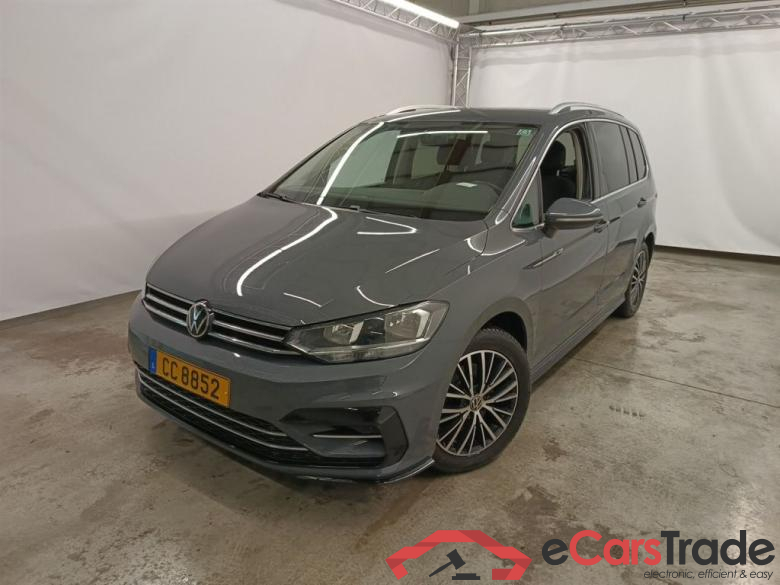 VOLKSWAGEN TOURAN DIESEL - 2.0 TDi 150 Highline 5d Auto