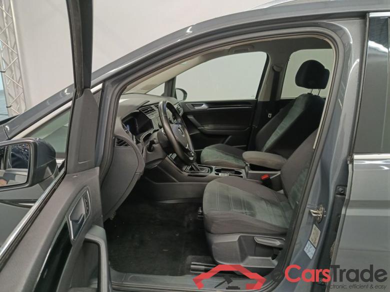 VOLKSWAGEN TOURAN DIESEL - 2.0 TDi 150 Highline 5d Auto #3