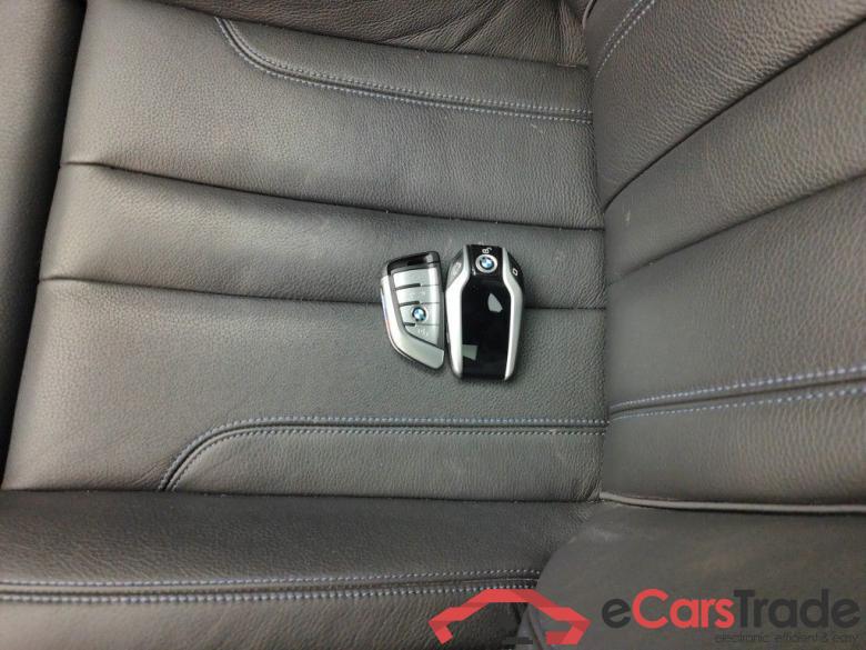 BMW 5 - 2020 545eXAS 286 PHEV 4d ///M-Sportkit (total options: 22,264 Ex.Vat) #4