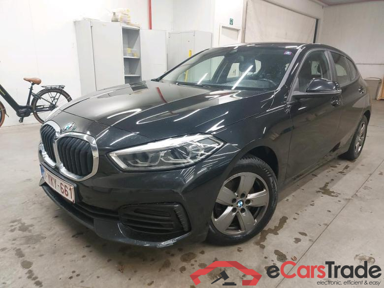 BMW - BMW 1 HATCH 116d 116PK Advantage Pack Business & Comfort & Live Cockpit Plus & PDC Front & Rear