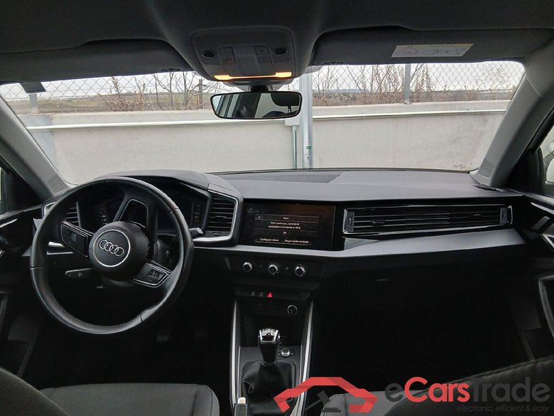 AUDI A1 / 2018 / 5P / berlina con portón citycarver 30 TFSI 81kW (110CV) #3