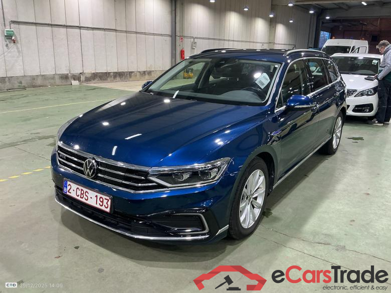 VOLKSWAGEN PASSAT VARIANT 1.4 TSI MSQ VARIANT GTE BUSINESS