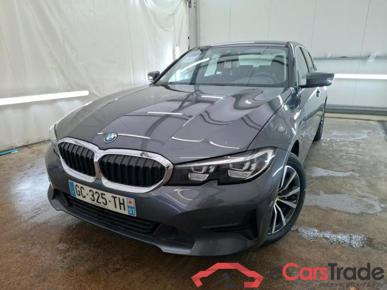 BMW Série 3 Berline / 2018 / 4P / Berline 330e 292ch Business Design BVA8 Hybride