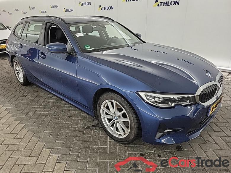 BMW 3-serie Touring 318iA Business Edition 5D 115kW #2
