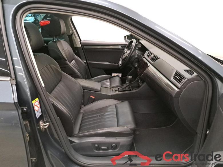 SKODA - SKO SUPERB COMBI CRTDI 150PK DSG7 Style Pack Premium II & Corporate Plus & Pano Roof & Removable Trailer Hook #3