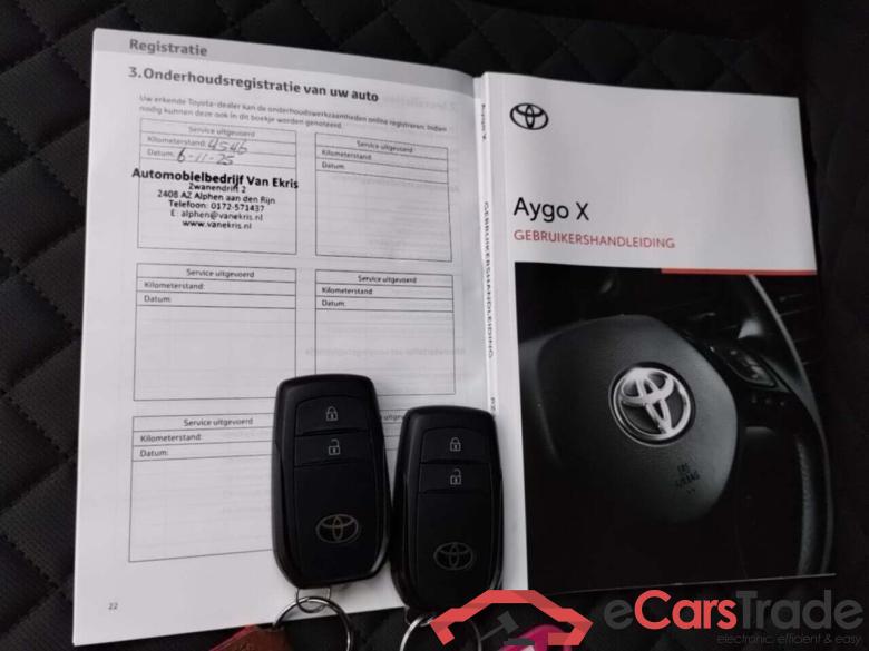 TOYOTA Aygo X 1.0 VVT-i S-CVT Premium #6