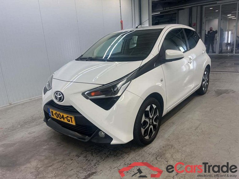 TOYOTA Aygo 1.0 VVT-i x-joy