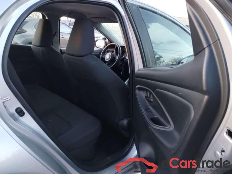 TOYOTA YARIS 1.5 Hybrid 115 Active #5